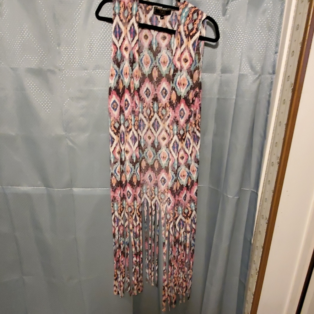 L&B fringed